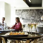 Hotel Mercure Centre Cathedrale 4*