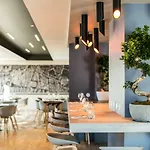 Hotel Mercure Centre Cathedrale 4*