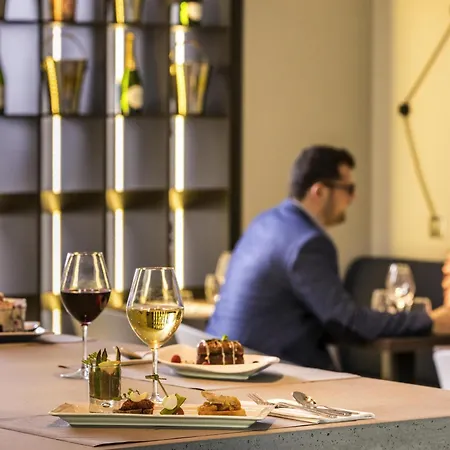 Mercure Centre Cathédrale 4*