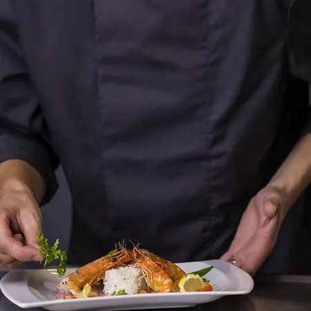 Hotel Mercure Centre Cathédrale 4*