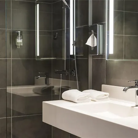 Mercure Centre Cathedrale 4* Μποβέ