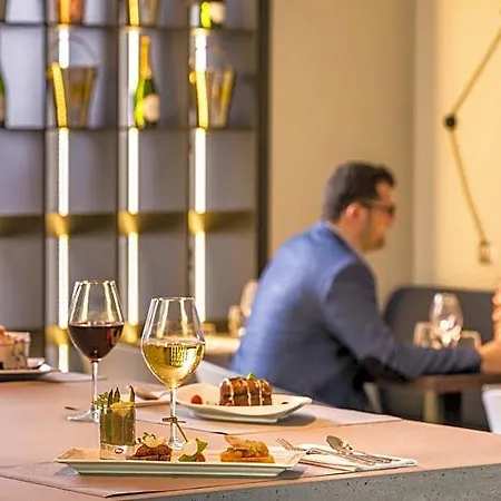 Mercure Centre Cathedrale בווה