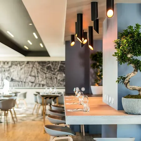 Hotel Mercure Centre Cathédrale 4*