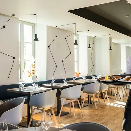 Mercure Centre Cathédrale Hotel 4*