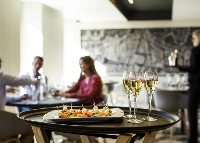 Ξενοδοχείο Mercure Centre Cathedrale 4*