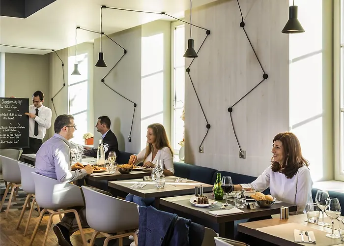 Mercure Centre Cathedrale Hotel 4*