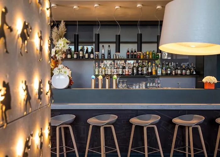 Ξενοδοχείο Mercure Centre Cathedrale Μποβέ